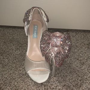 Wedding white shoes